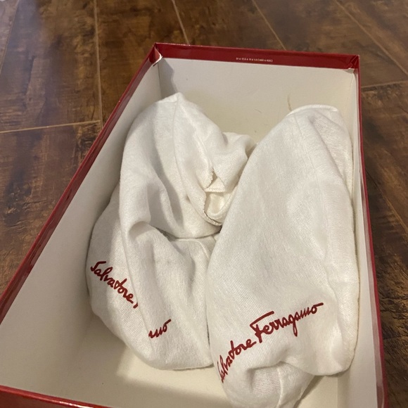 Vintage Salvatore Ferregamo Caterina sandals. - Picture 8 of 12